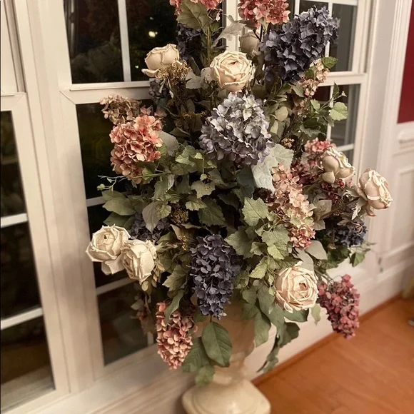 Dining room set - Picture 6 of 14